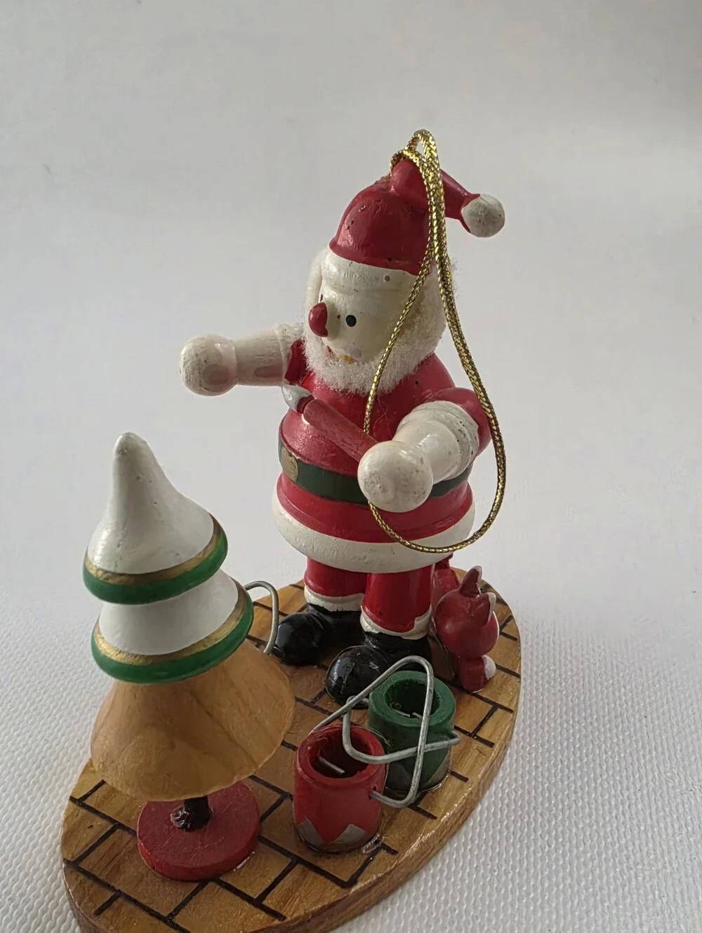 Vintage Style Santa Painting Christmas Tree Wooden Ornament Holiday Decor
